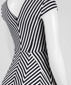 Adrianna Papell - AP1D100624 Striped V-Neck A-Line Short Dress