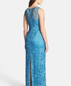 Adrianna Papell - Sleeveless Lace Long Dress 81890040 Formal Gowns