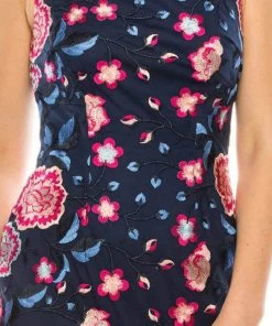 Aidan Mattox - MN1E201091 Sleeveless Embroidered Sheath Dress Cocktail Dresses