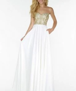 Alyce Paris - Prom Collection - 6722 Dress