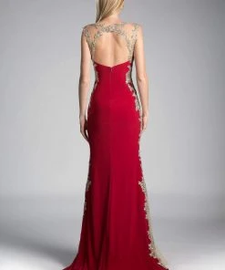 Cinderella Divine - 8988 Sleeveless Lace Sweetheart Fitted Dress Formal Gowns