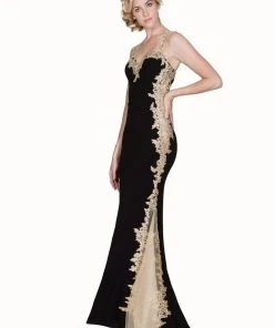 Cinderella Divine - 8988 Sleeveless Lace Sweetheart Fitted Dress Formal Gowns