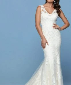 Da Vinci Bridal - Lace Sheath Bridal Gown 50549 - 1 Pc Ivory/Ivory In Size 12 Available