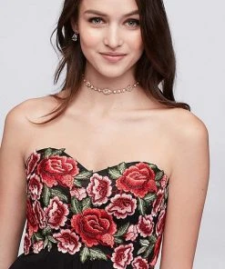 Decode 1.8 - Embroidered Sweetheart Evening Dress 184068 - 1 Pc. Black In Size 2 Available 8 Decode 1.8 - Embroidered Sweetheart Evening Dress 184068 - 1 Pc. Black In Size 2 Available