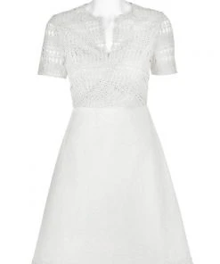 Elie Tahari - E303N607 Lace V-neck A-line Dress Cocktail Dresses