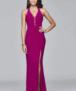 Formal Gowns Faviana - 7540 V-Neck Long Evening Dress With Cut-Out Back 13 Formal Gowns Faviana - 7540 V-Neck Long Evening Dress With Cut-Out Back
