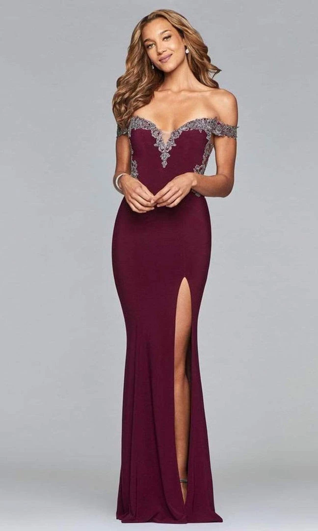 Formal Gowns Faviana - Off-Shoulder Jersey Sheath Long Gown S10001 - 1 Pc Ivory/Rose Gold In Size 0 Available 3 Formal Gowns Faviana - Off-Shoulder Jersey Sheath Long Gown S10001 - 1 Pc Ivory/Rose Gold In Size 0 Available