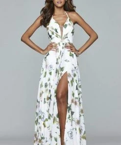 Faviana - V Neck Laced Up Back Evening Dress 7946 - 1 Pc Black In Size 4 Available