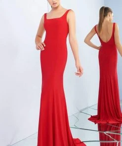 Ieena Duggal - 26055I Sleek Square Neck Trumpet Dress With Train