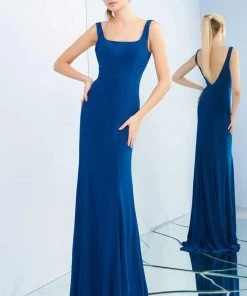 Ieena Duggal - 26055I Sleek Square Neck Trumpet Dress With Train