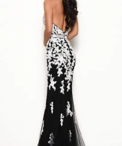 Jasz Couture - Sleeveless Floral Embroidered Trumpet Gown 7128 - 1 Pc Black/White In Size 8 Available Formal Gowns