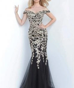 JVN By Jovani Formal Gowns Jovani - JVN3907 Lace Appliqued Tulle Mermaid Dress
