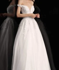 JVN By Jovani Jovani - JVN68620 Applique Plunging Off-Shoulder Ballgown