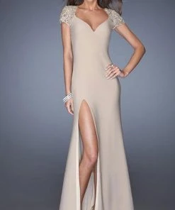 La Femme - 20011 Elegant Lace Cap Sleeve Evening Dress Formal Gowns