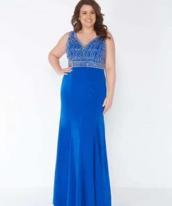 Mac Duggal - 77388F Sleeveless Embellished V-neck Sheath Dress
