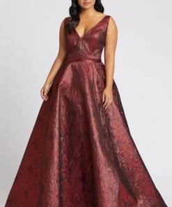 Mac Duggal Fabulouss - 67257F Sleeveless V-Neck A-line Dress