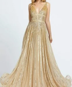 Formal Gowns Mac Duggal - Glimmering Sequin Embellished A-Line Prom Gown 4906M - 1 Pc Black / Silver In Size 10 Available