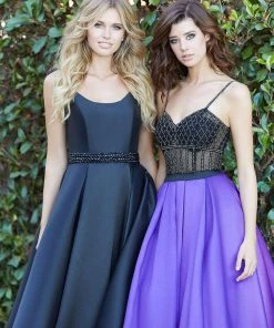 Madison James - 17-227 Dress