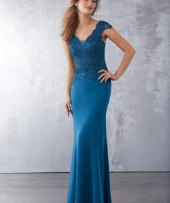 MGNY By Mori Lee - 71722 Beaded Lace V-Neck Evening Dress Formal Gowns 14 MGNY By Mori Lee - 71722 Beaded Lace V-Neck Evening Dress Formal Gowns