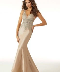 Mori Lee - 45016 Metallic Lace Plunging V-Neck Mermaid Dress Formal Gowns