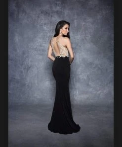 Formal Gowns Nina Canacci - V-Neck Long Prom Dress 7368