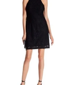Nine West - 10648066 Halter Lace Sheath Cocktail Dress Cocktail Dresses
