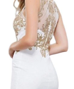 Nox Anabel - 6318 Sleeveless Lace Fitted Cocktail Dress