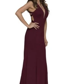 Nox Anabel - C023 Plunging Halter Sheath Dress Formal Gowns