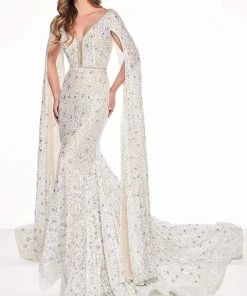 Formal Gowns Rachel Allan Primadonna - 5081 Lace Deep V-neck Mermaid Dress 7 Formal Gowns Rachel Allan Primadonna - 5081 Lace Deep V-neck Mermaid Dress