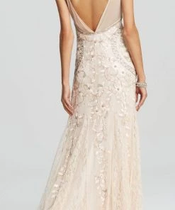 Sue Wong Sleeveless Embellished Long Dress N1118 - 1 Pc Ivory In Size 6 Available 10 Sue Wong Sleeveless Embellished Long Dress N1118 - 1 Pc Ivory In Size 6 Available