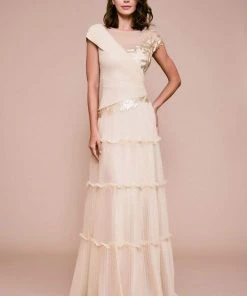 Formal Gowns Tadashi Shoji - Embellished Cap Sleeve Tiered A-line Dress - 1 Pc Gold In Size 4 Available