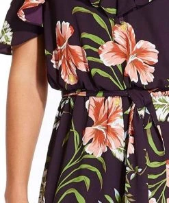 Adrianna Papell - AP1D103372 Floral Print V-neck Jumpsuit