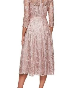 Alex Evenings - 8117835 Quarter Sleeves Embroidered A-Line Dress