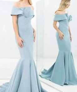 Alexander By Daymor - 1359 Off Shoulder Jersey Trumpet Gown
