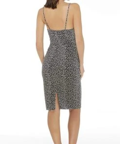 Alyce Paris - 27413 V Neck Textured Knit Fitted Dress