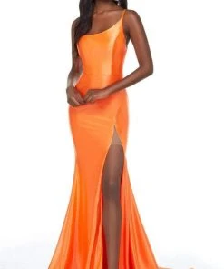 Alyce Paris - 61159 Asymmetrical Bodice Long Gown