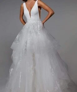 Alyce Paris - 7040 Crepe And Organza Layered Gown