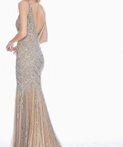 Ashley Lauren - 1455 Embellished Scoop Trumpet Dress With Train