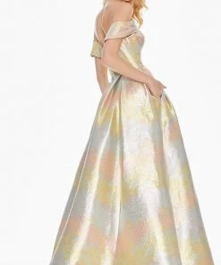 Ashley Lauren - 1570 Plunging Off-Shoulder Brocade Ballgown