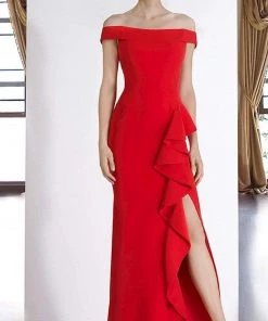 Janique - C1870 Ruffled Off-Shoulder Sheath Dress In Red