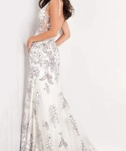 Jovani - 04332 Embellished Plunging V Neck Sheath Dress