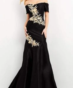 Jovani - 04814 Short Sleeve Off Shoulder Embroidered Trumpet Dress