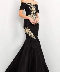 Jovani - 04814 Short Sleeve Off Shoulder Embroidered Trumpet Dress