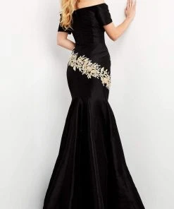 Jovani - 04814 Short Sleeve Off Shoulder Embroidered Trumpet Dress