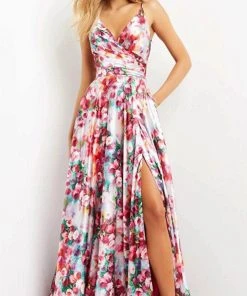 Jovani 09029 - Sleeveless Low-cut V-neck Long Dress