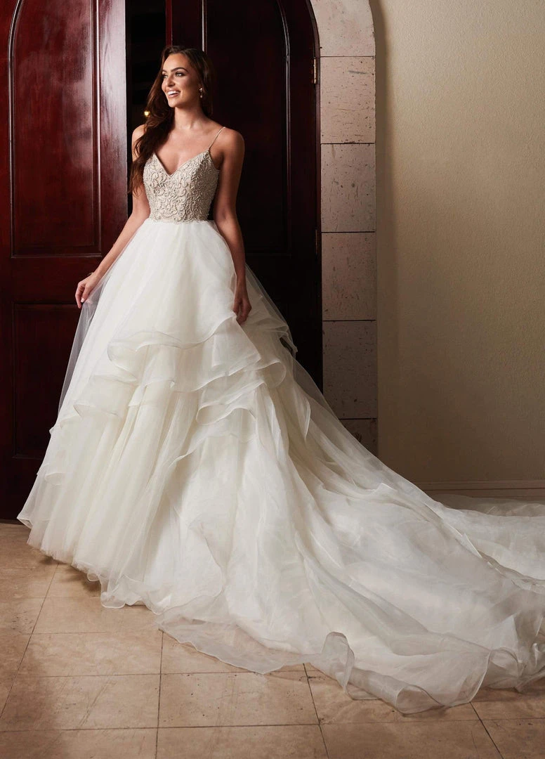 Lo'Adoro Bridal By Rachel Allan - M747 Crystal Beaded Sweetheart Ballgown 7 Lo'Adoro Bridal By Rachel Allan - M747 Crystal Beaded Sweetheart Ballgown