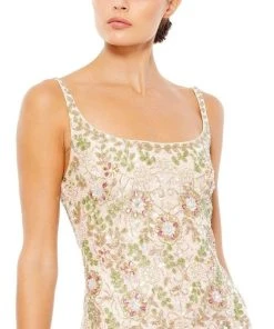 Mac Duggal - 10755 Embellished Scoop Neck Sheath Dress