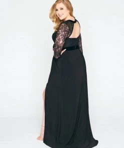 Mac Duggal - 67607F Lace Long Sleeve Fitted Dress With Train