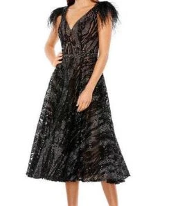 Mac Duggal 79339 - Sleeveless V-neck Short Dress