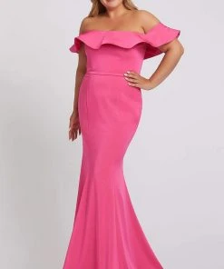 Mac Duggal Fabulouss - 67217F Ruffled Off-Shoulder Trumpet Dress